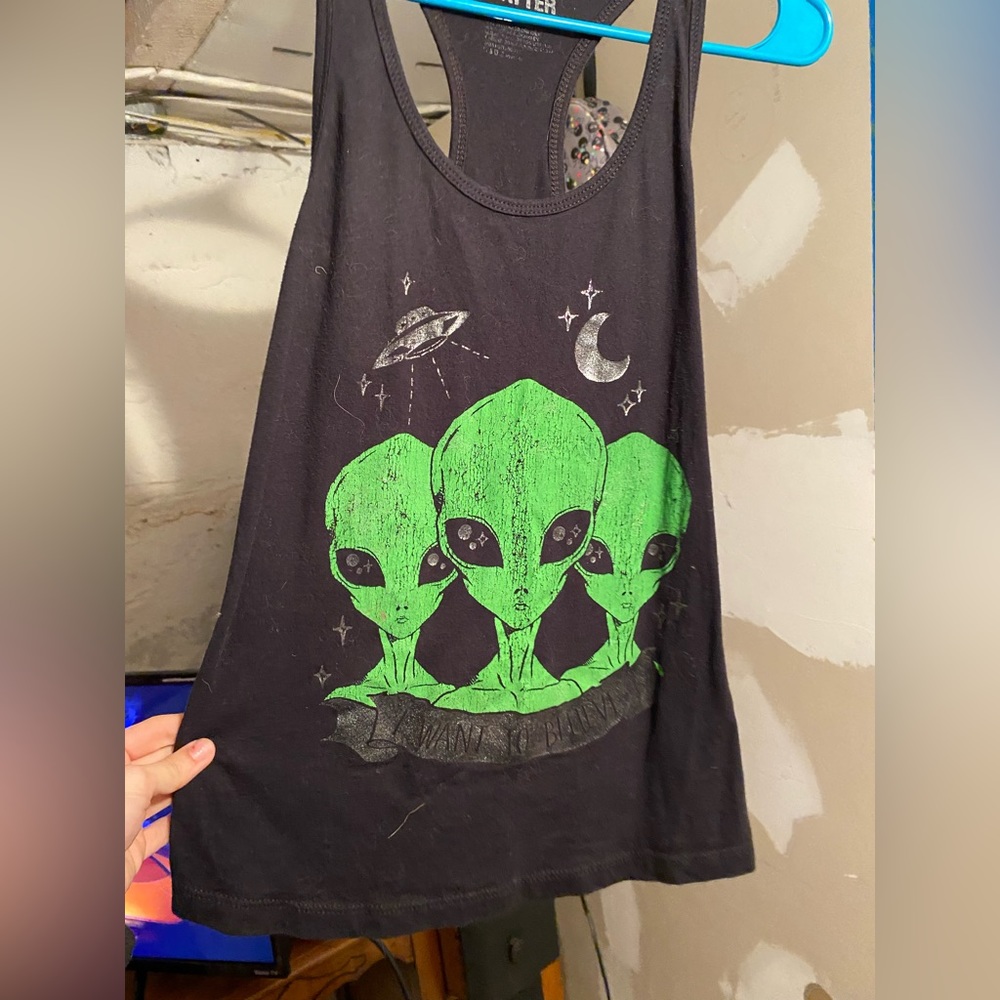 Alien tank top